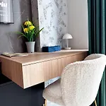 Apartment Airport Skyluxe Luxury - Private Parking *
