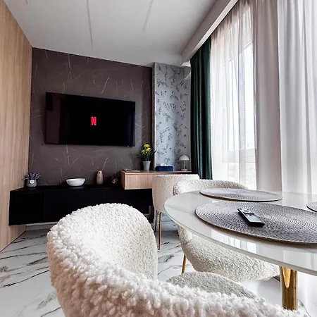 Airport Skyluxe Luxury - Private Parking Lägenhet