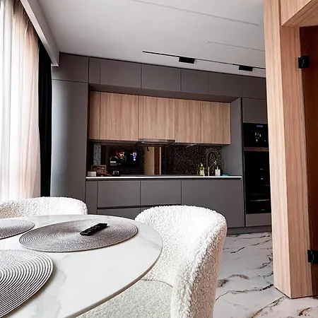 Lägenhet Airport Skyluxe Luxury - Private Parking Cluj-Napoca