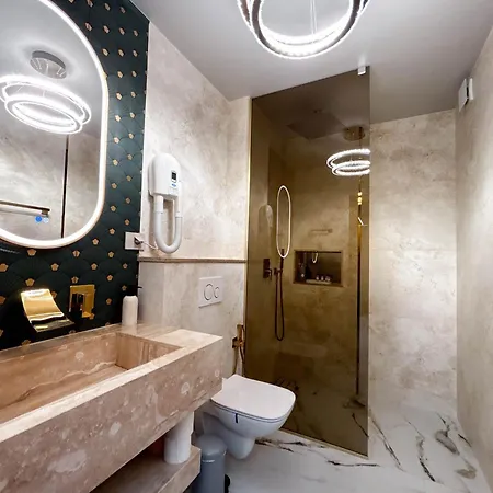 Airport Skyluxe Luxury - Private Parking