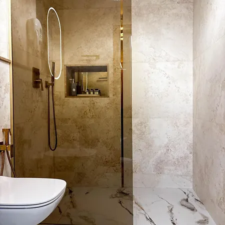 Lägenhet Airport Skyluxe Luxury - Private Parking